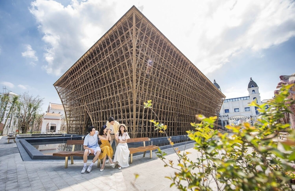 ショッピングモール