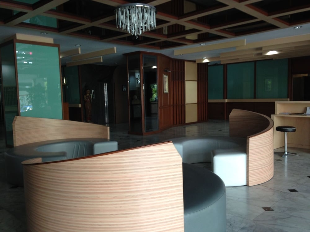 ロビー応接スペース