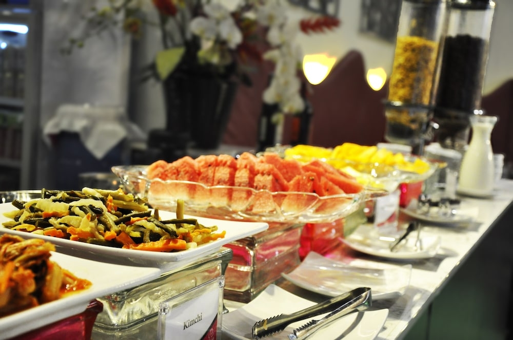 朝食ビュッフェ