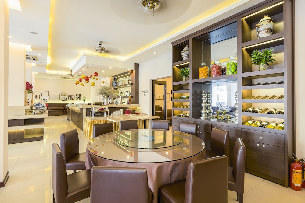 ロビーラウンジ