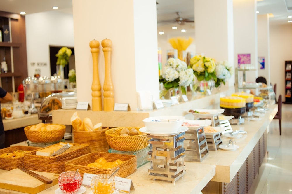 朝食ビュッフェ