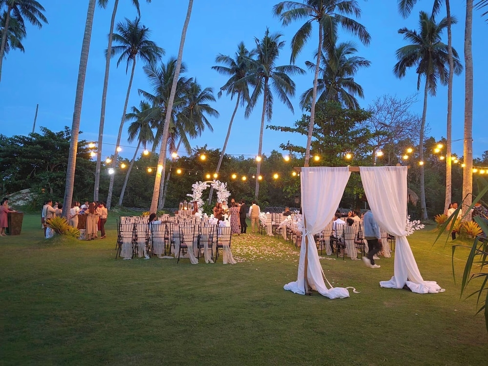 子供用の遊び場 - 屋外