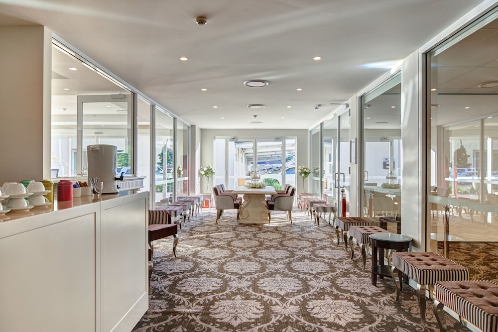 ロビー応接スペース