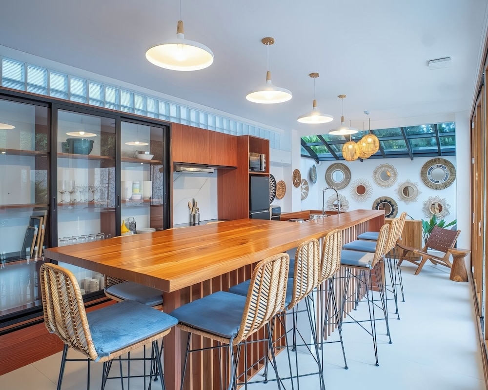 客室内のダイニングエリア