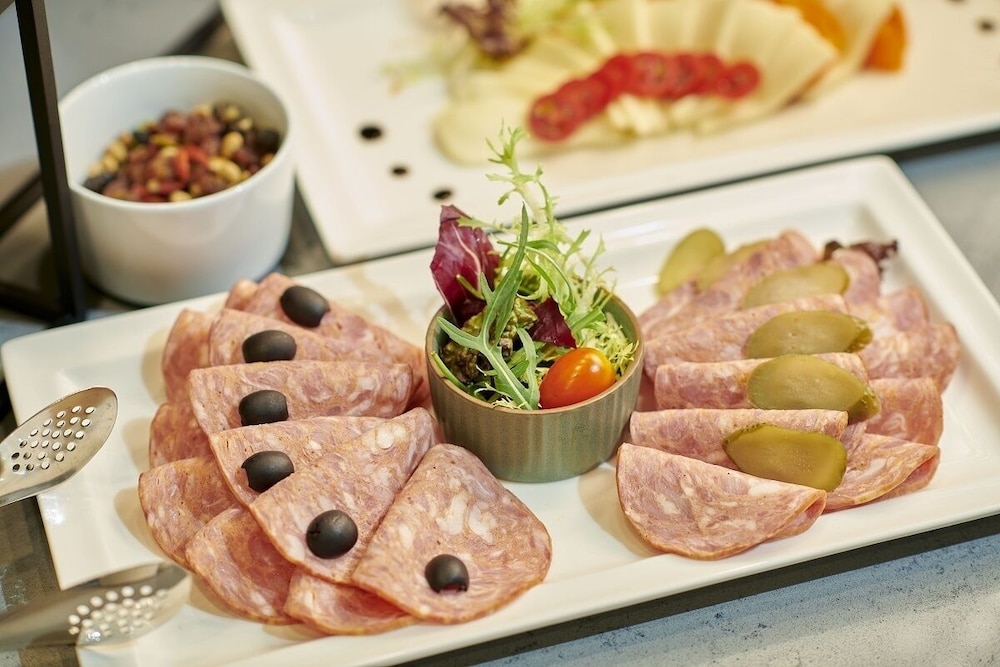 朝食ビュッフェ