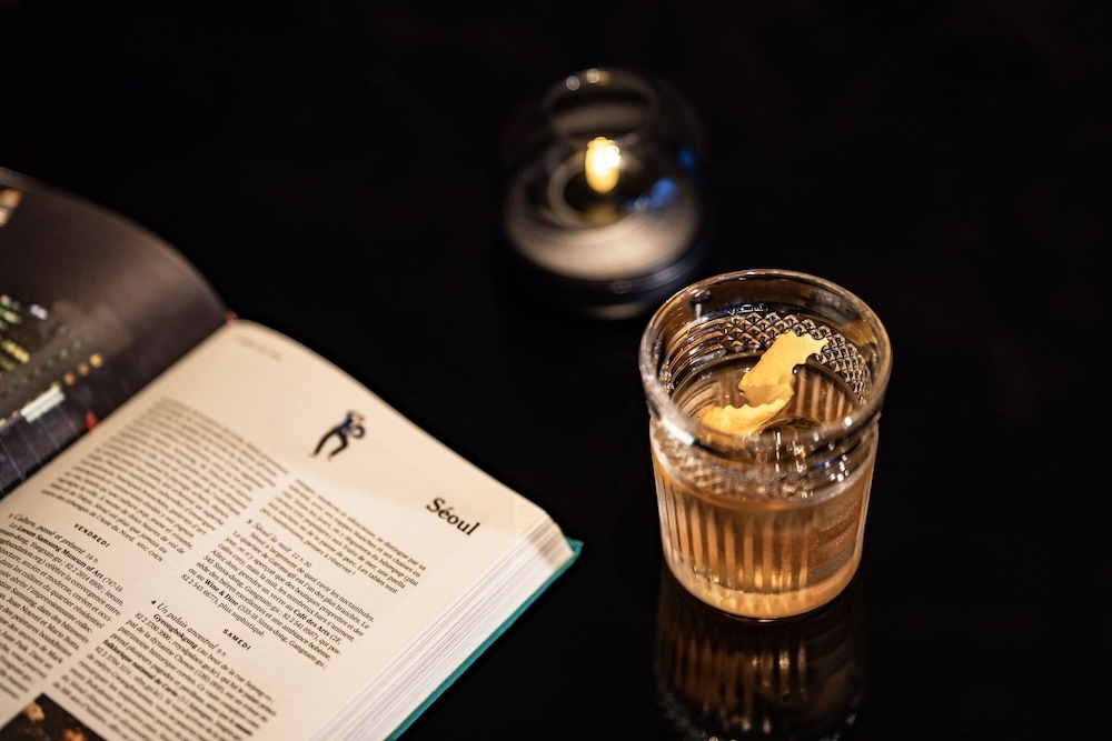 プールサイドバー