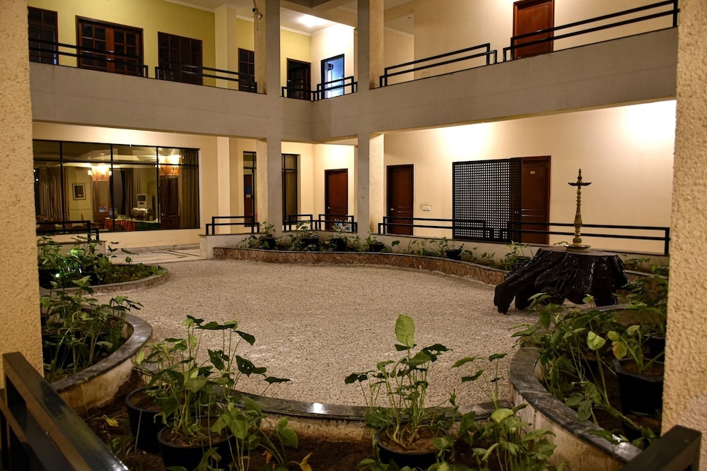 ロビーラウンジ