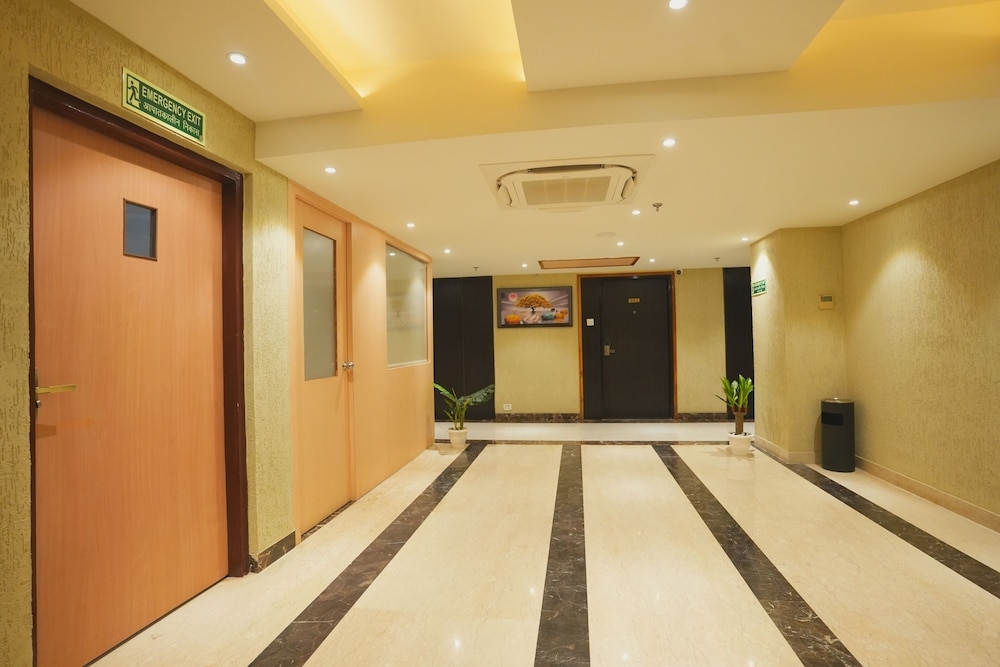 内部エントランス