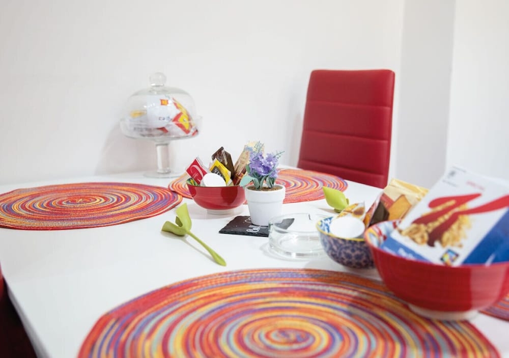 客室内のダイニングエリア