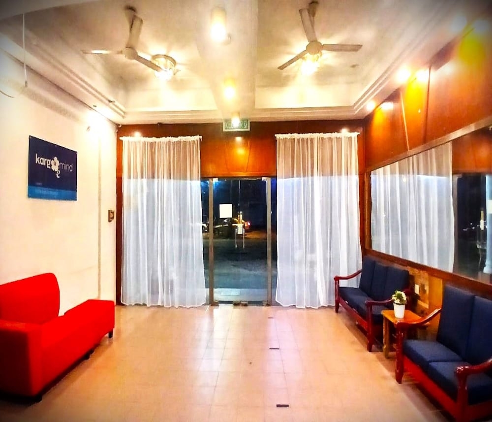 ロビーラウンジ