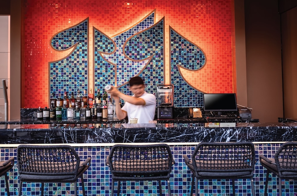 プールサイドバー