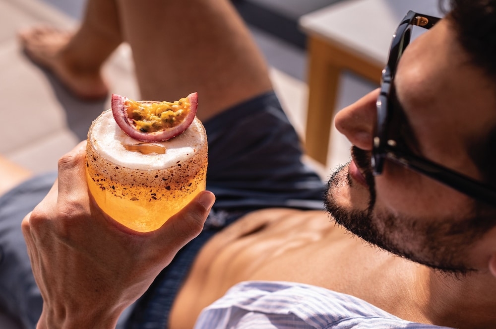 プールサイドバー