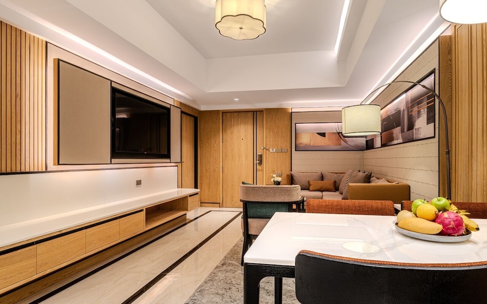 客室内のダイニングエリア