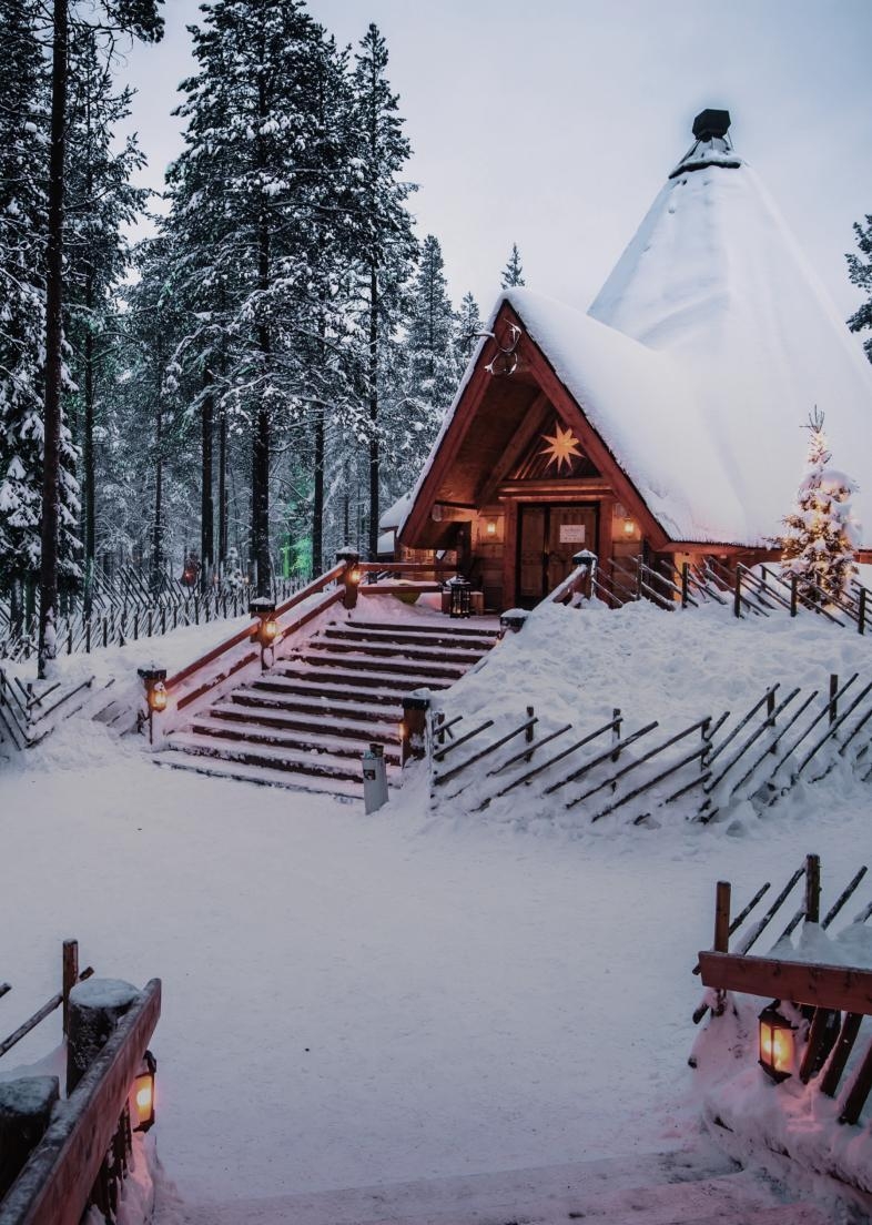 一年中クリスマス、
フィンランドの
サンタ村のホテル