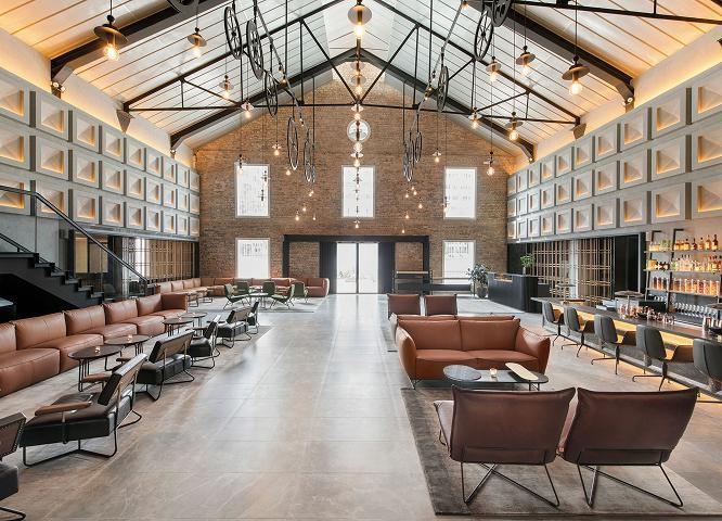 ザ ウェアハウス ホテル