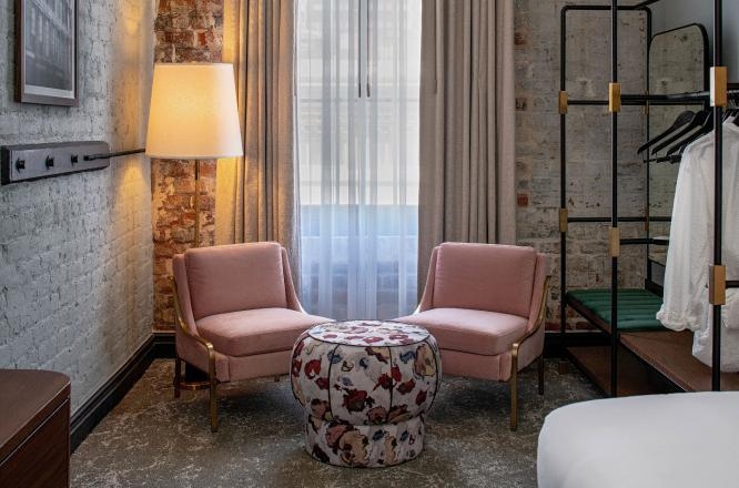 ジ イライザ ジェーン,ニューオーリンズホテル