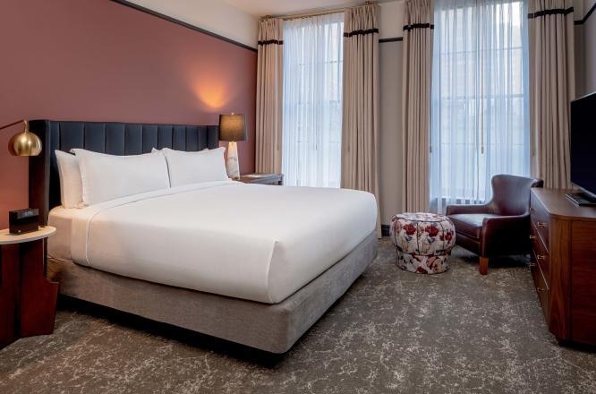 ジ イライザ ジェーン,ニューオーリンズホテル