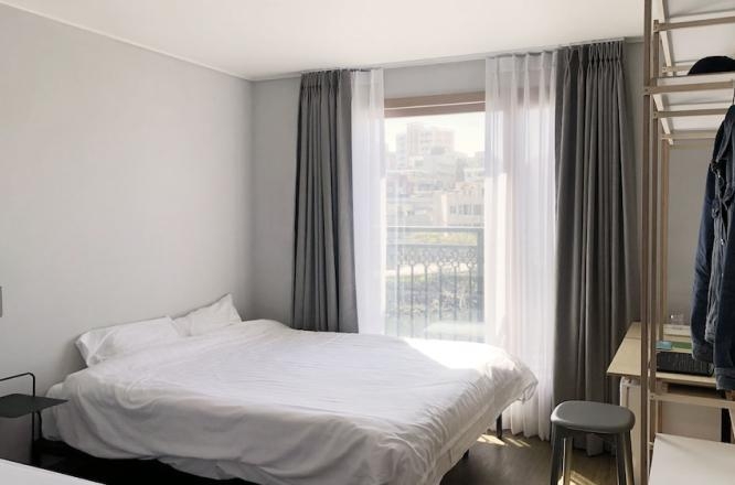 ベッドラジオドンムーン,済州一人ホテル