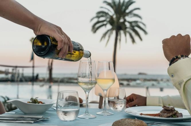 ザ イビサ ツインズ ホテル