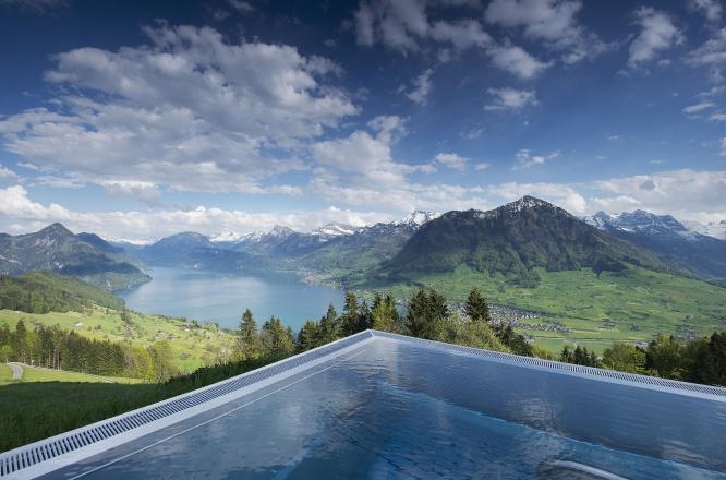 ホテル ヴィラ ホーネク