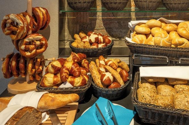 クリンゲンシュタイン アクセント ホテル ヴィルトシャウス ブラウエリ