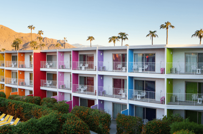 ザ サグアロ パーム スプリングス,メンフィスデザインホテル