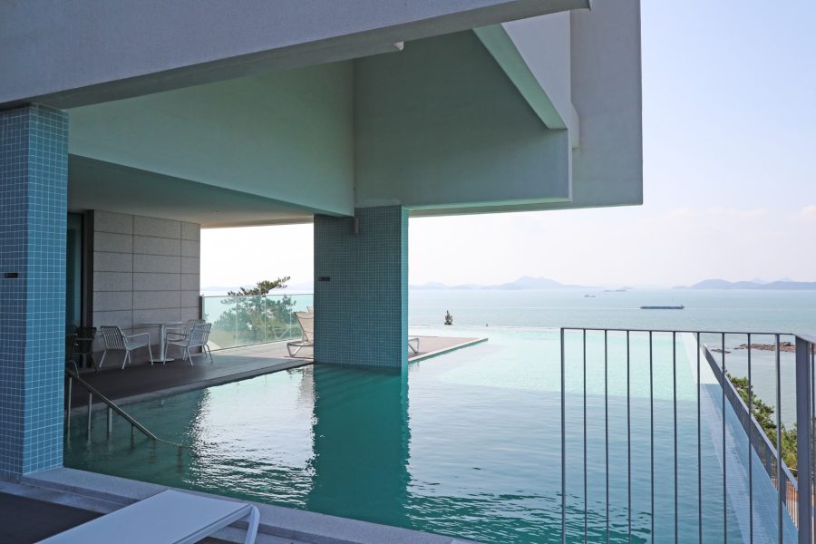 韓国・ヘナムㅣHAENAM126 Hotel、インフィニティプールがある韓国最南端タンクッマウルのホテル