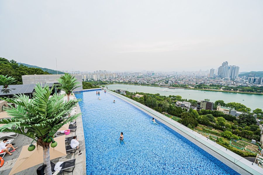 韓国・大邱ㅣホテル スソン、全長108メートルのインフィニティプールがあるホカンスにおすすめのホテル