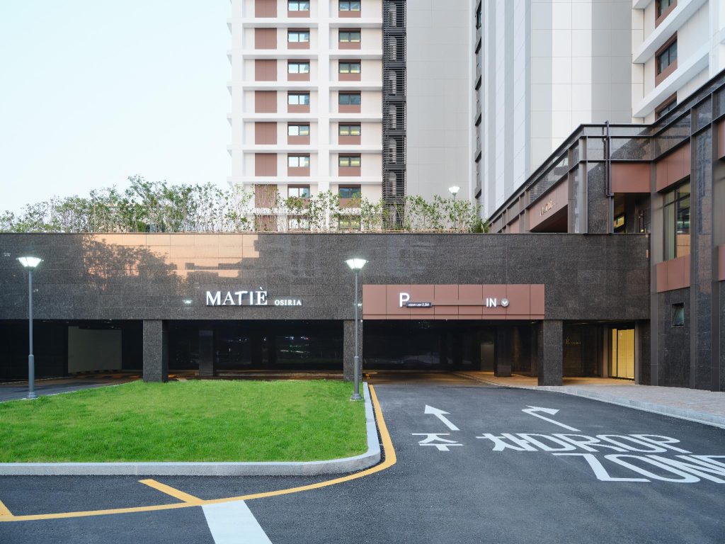 マティエ オシリア