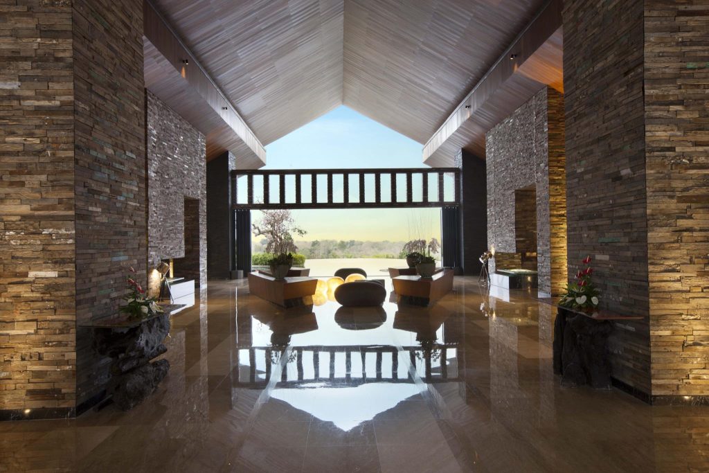 リムバ バイ アヤナ バリ