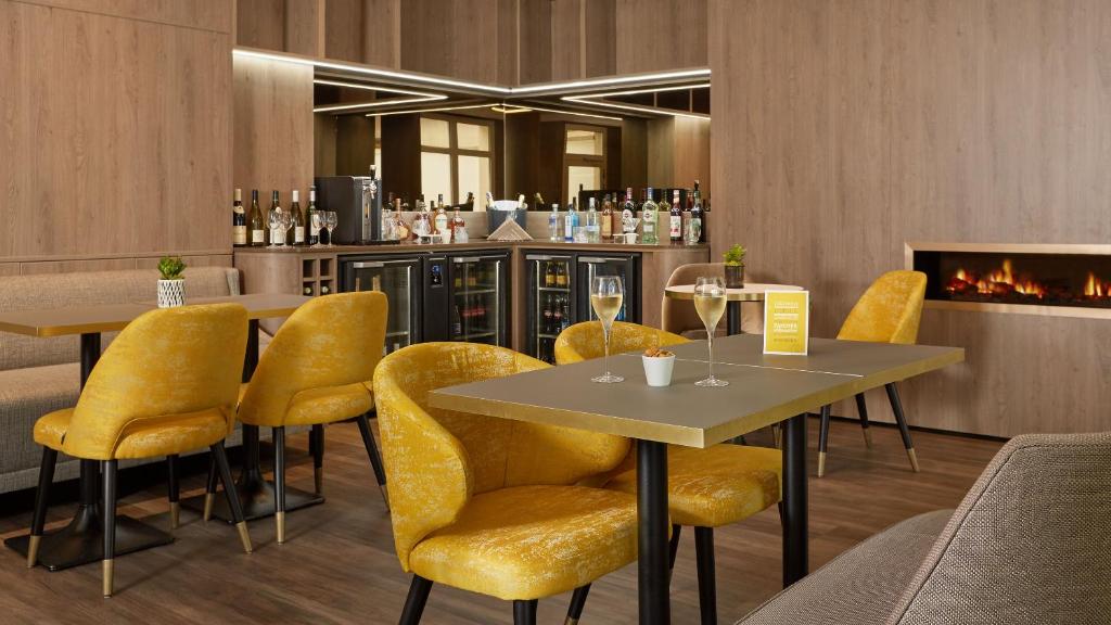 エッフェル塔 ホテル