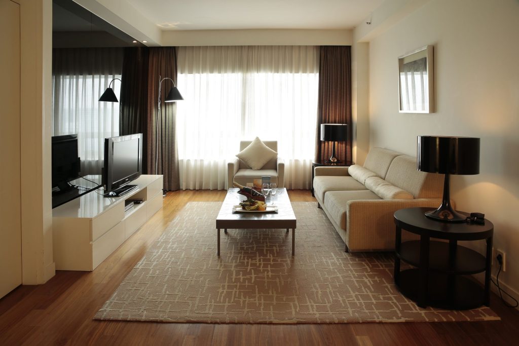 ホテル国都,明洞ホテル3人