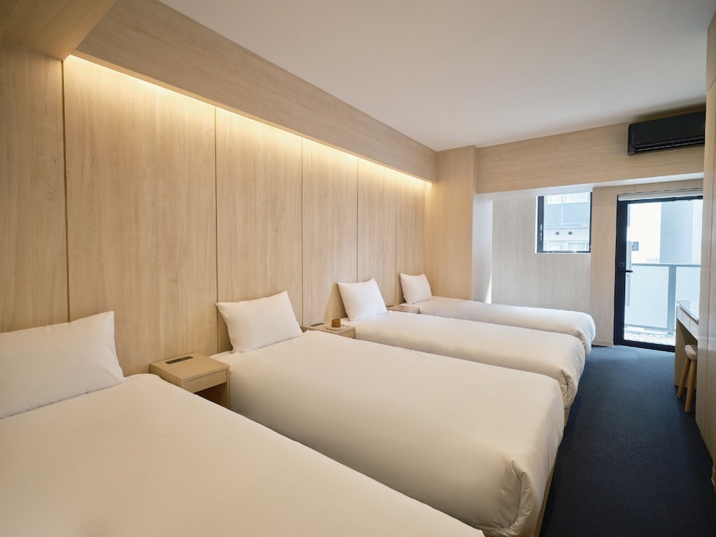 UHスイート難波駅