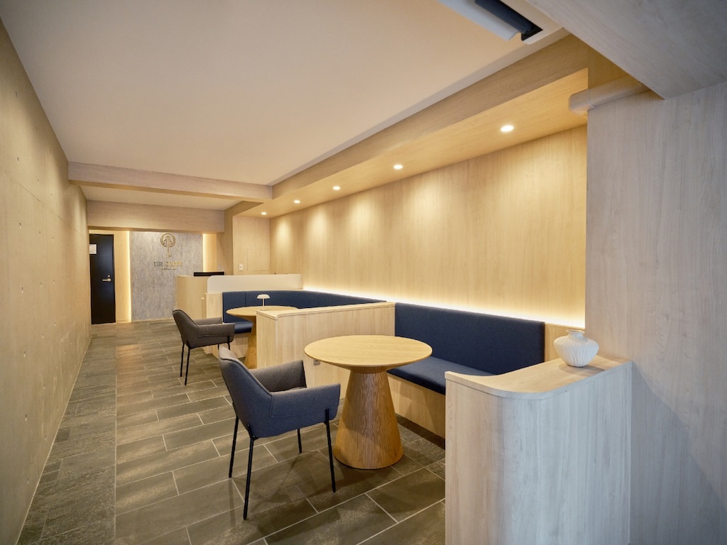 UHスイート難波駅