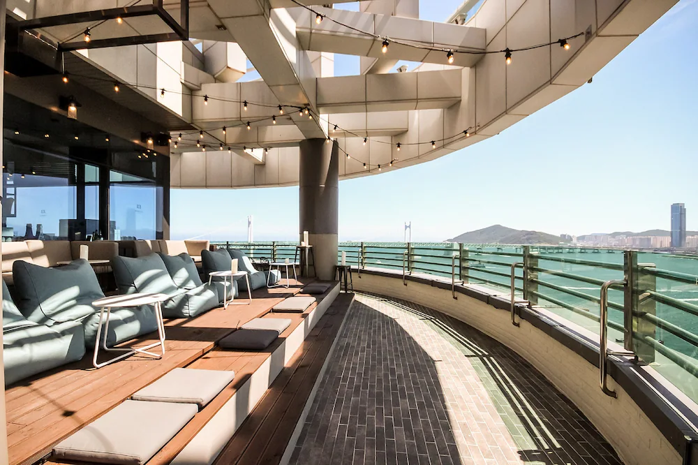 広安里のオーシャンビューホテル