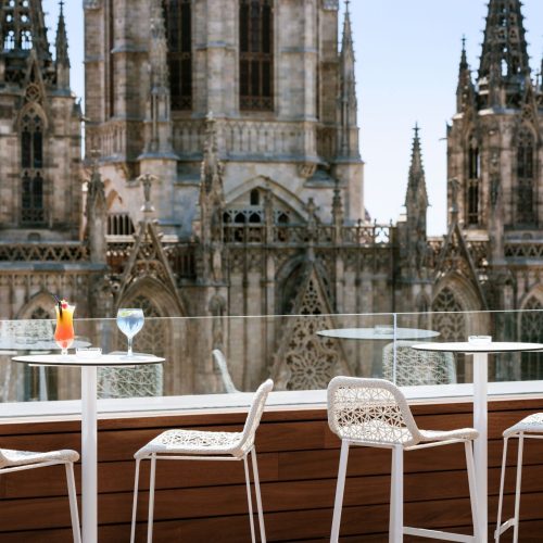 バルセロナ個人旅行 BEST 5ㅣガウディ建築、ラ・ボケリア市場で満喫する旅