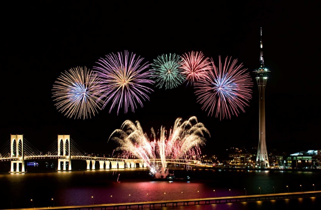 アーティゼン グランド ラパ