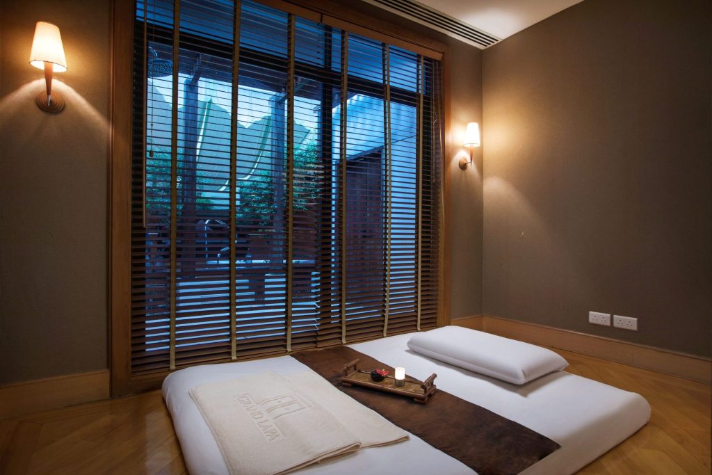 アーティゼン グランド ラパ