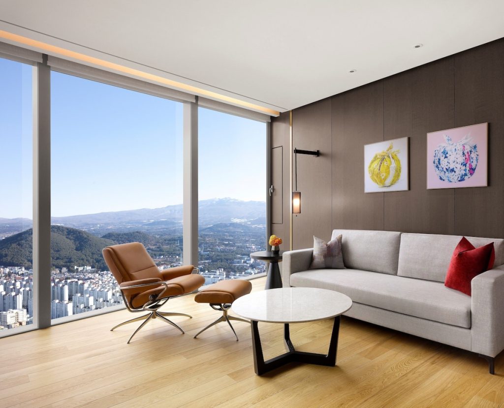 済州島の温水プール付きホテル