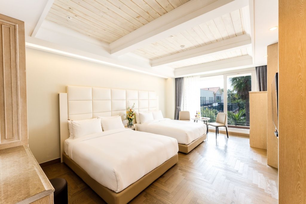 済州島の温水プール付きホテル