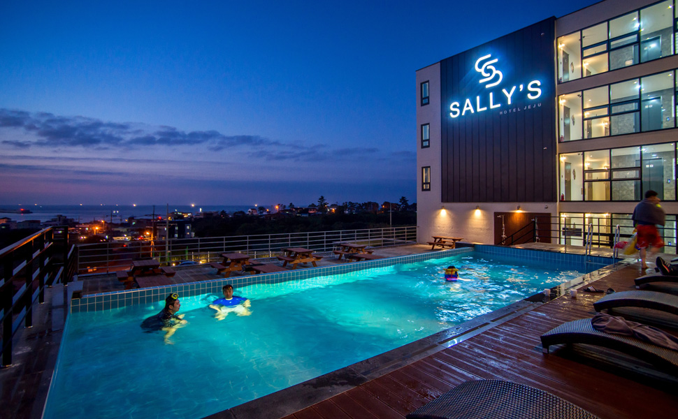 済州島の温水プール付きホテル