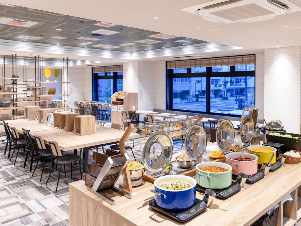 日本の小都市旅行