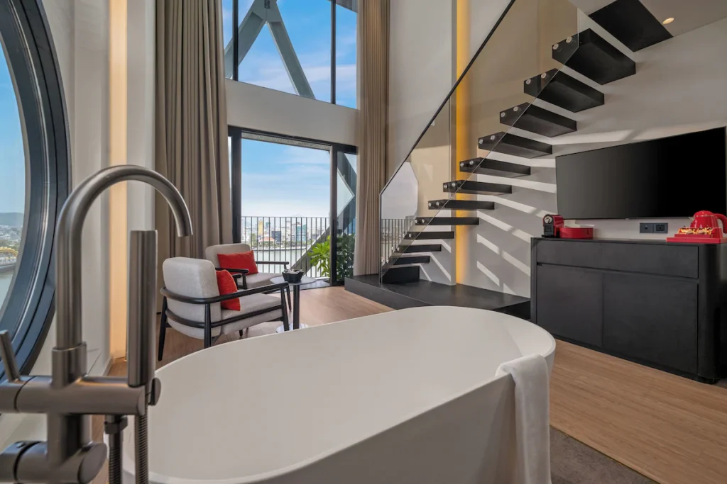 カロ プレミアム ダナン ホテル