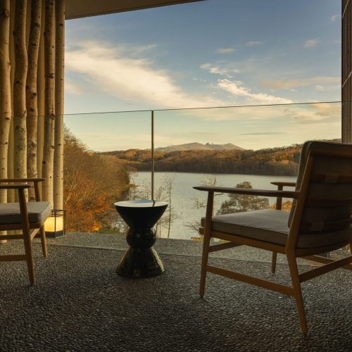 北海道・白老ㅣ星野リゾート 界 ポロト、ポロト湖畔に佇む4つ星温泉宿