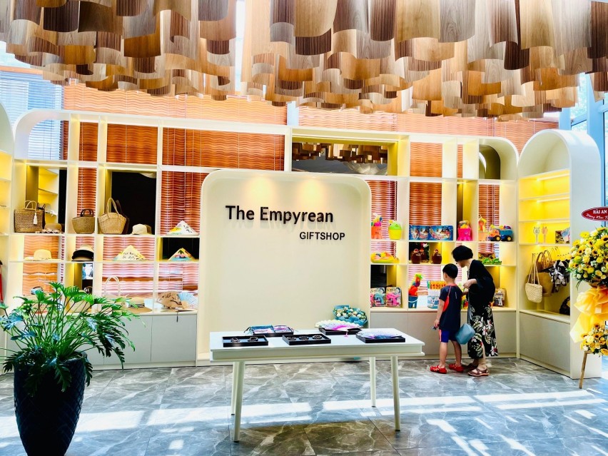 ニャチャン_ザ エンピリアン ニャチャン