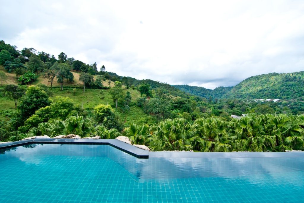 ラグジュアリーなチェンマイのプールヴィラ