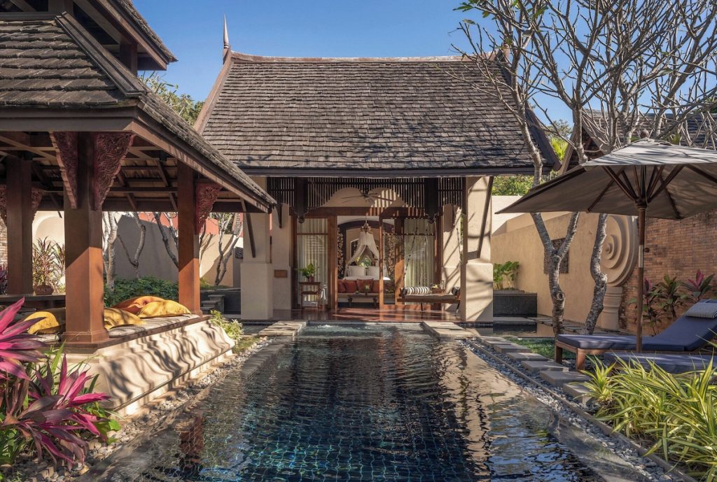 ラグジュアリーなチェンマイのプールヴィラ