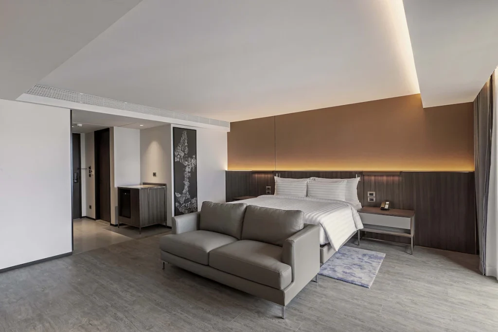 ガルディナ アソーク ホテル & レジデンス