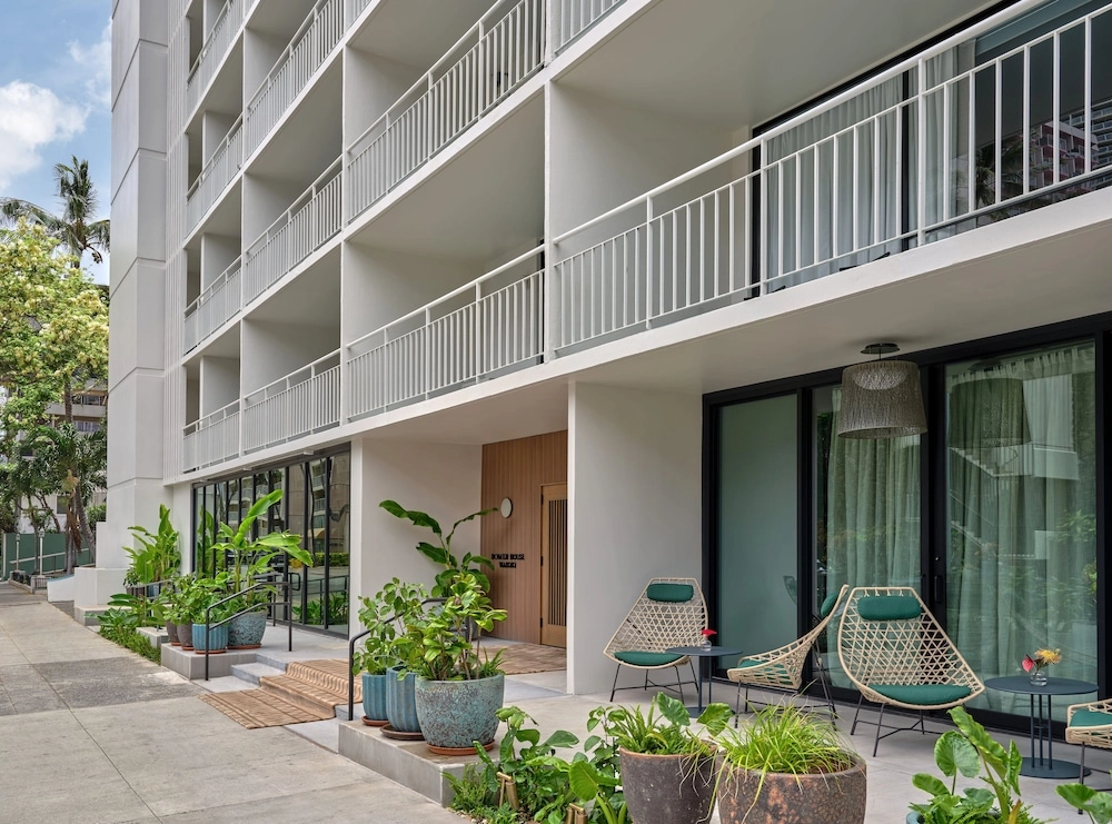 ワイキキ近くのホテル